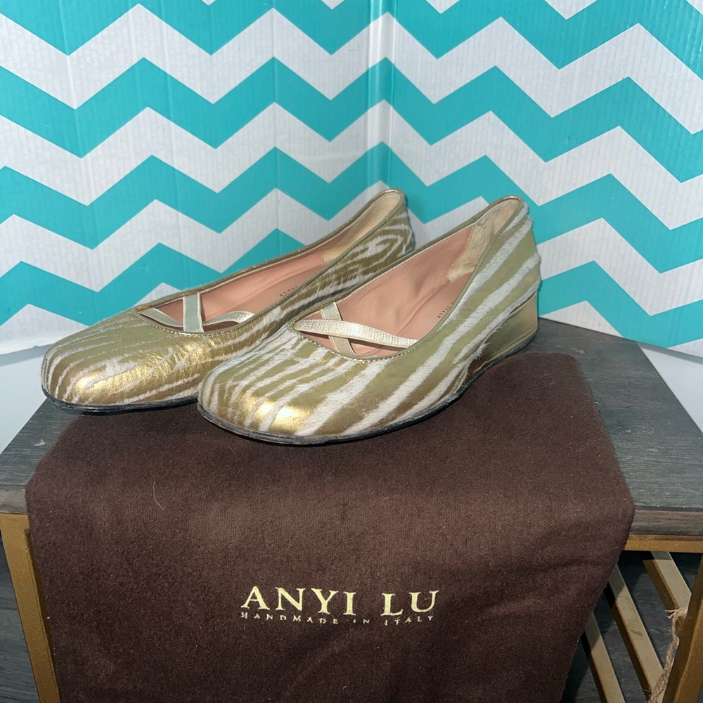 Anyi Lu Metallic Gold and Cream Ballet Flats with Dust Bag Women's Size 39